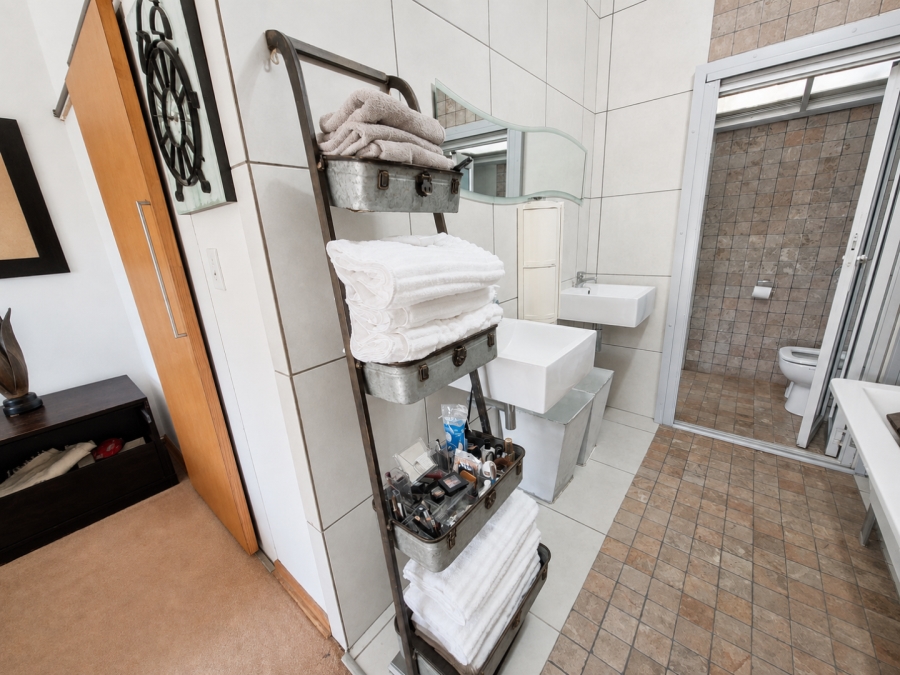 6 Bedroom Property for Sale in Delareyville North West